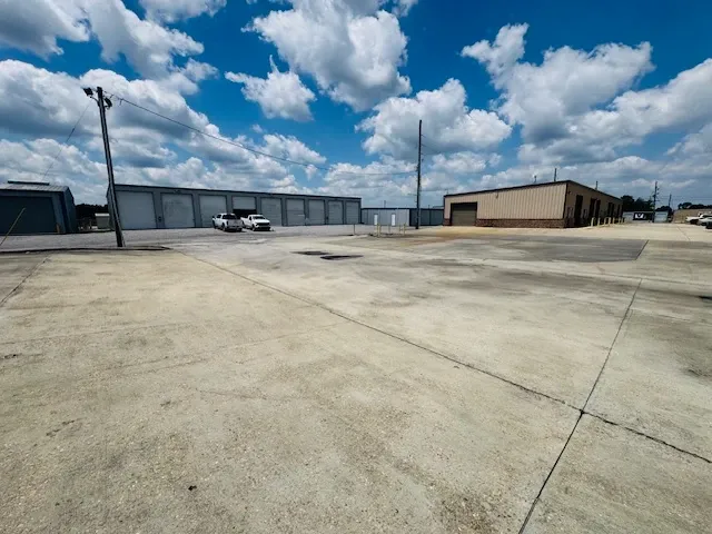 box self storage facility images